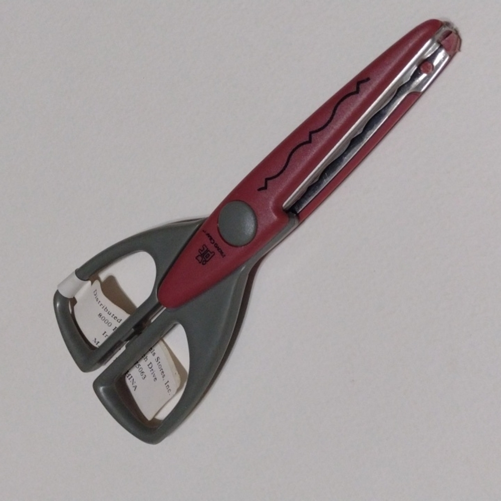 3/$15 Provo Craft Scissors 34-0003